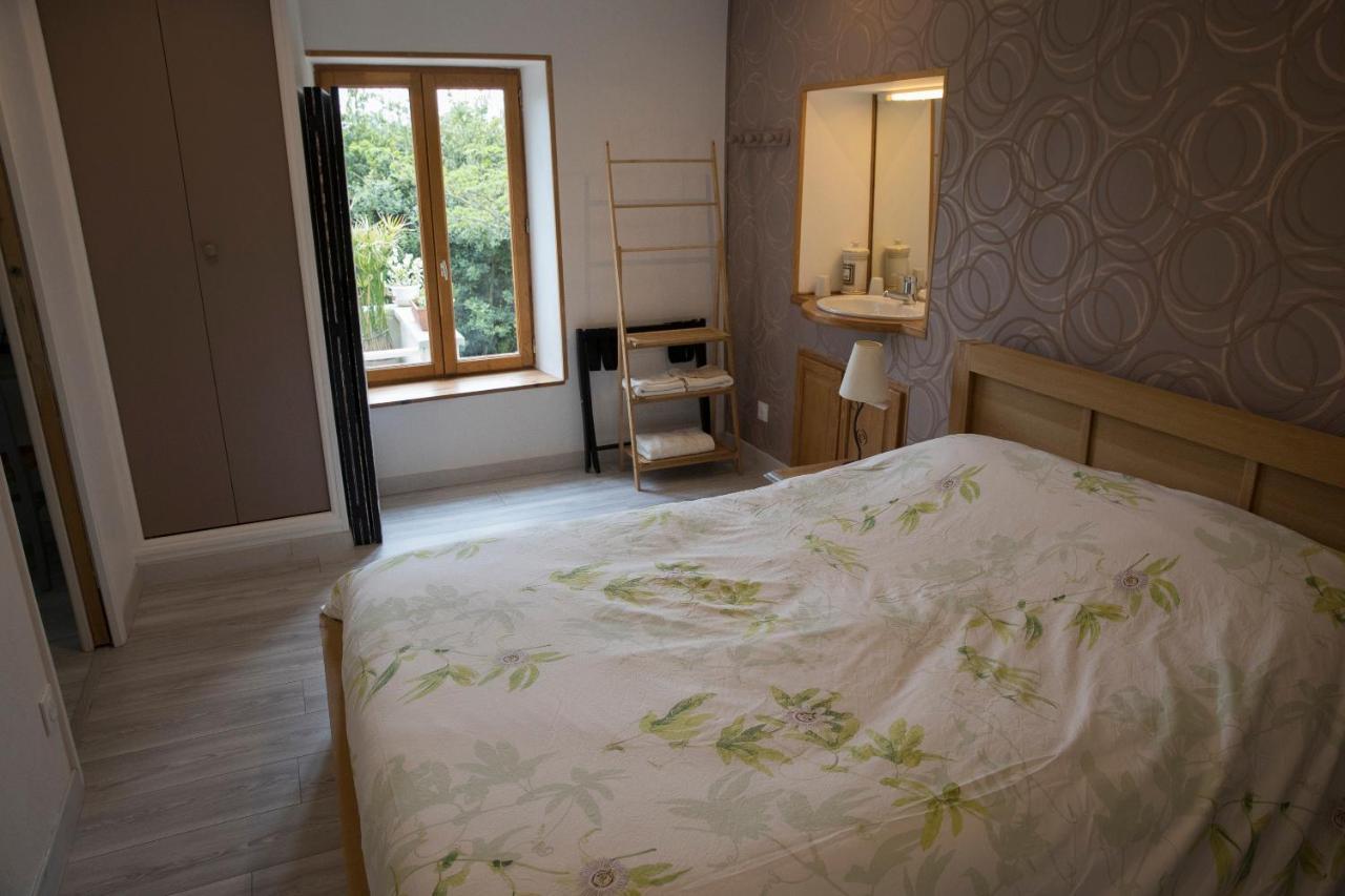Agreable Logement Independant Avec Veranda Vienne  Eksteriør billede
