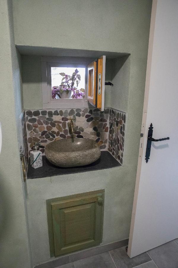 Agreable Logement Independant Avec Veranda Vienne  Eksteriør billede