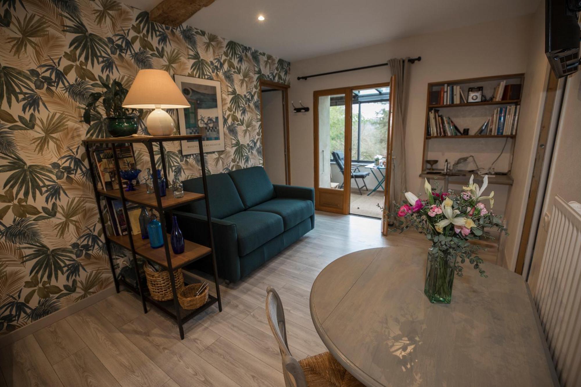 Agreable Logement Independant Avec Veranda Vienne  Eksteriør billede